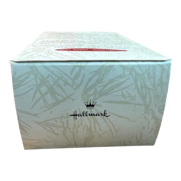 Hallmark Enchanted Evening Barbie Doll Keepsake Ornament 1996 3rd in Series - Picture 13 of 13